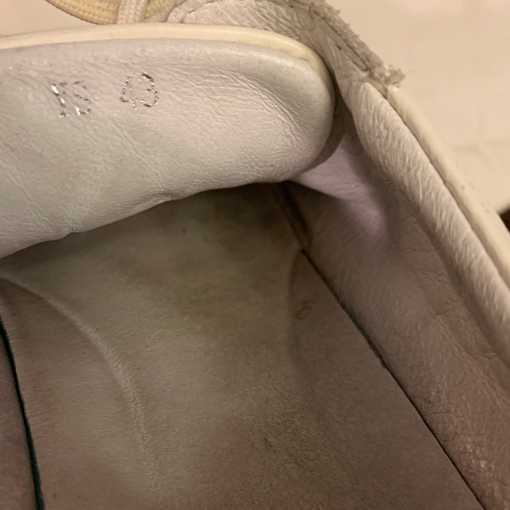 Gucci Leather Sneakers - Picture 15 of 15